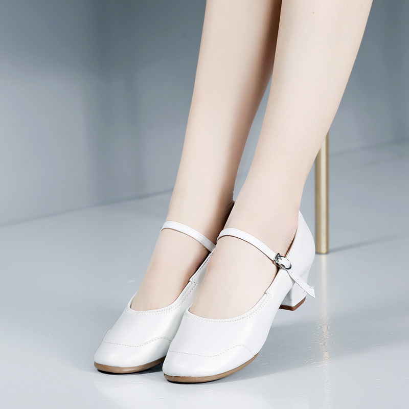 Picture of Square Dance Shoes Soft Sole Women's Supper Dance Shoes Dance Shoes Practice Shoes Teacher Shoes Four Seasons Social Dance Shoes Middle Heeled