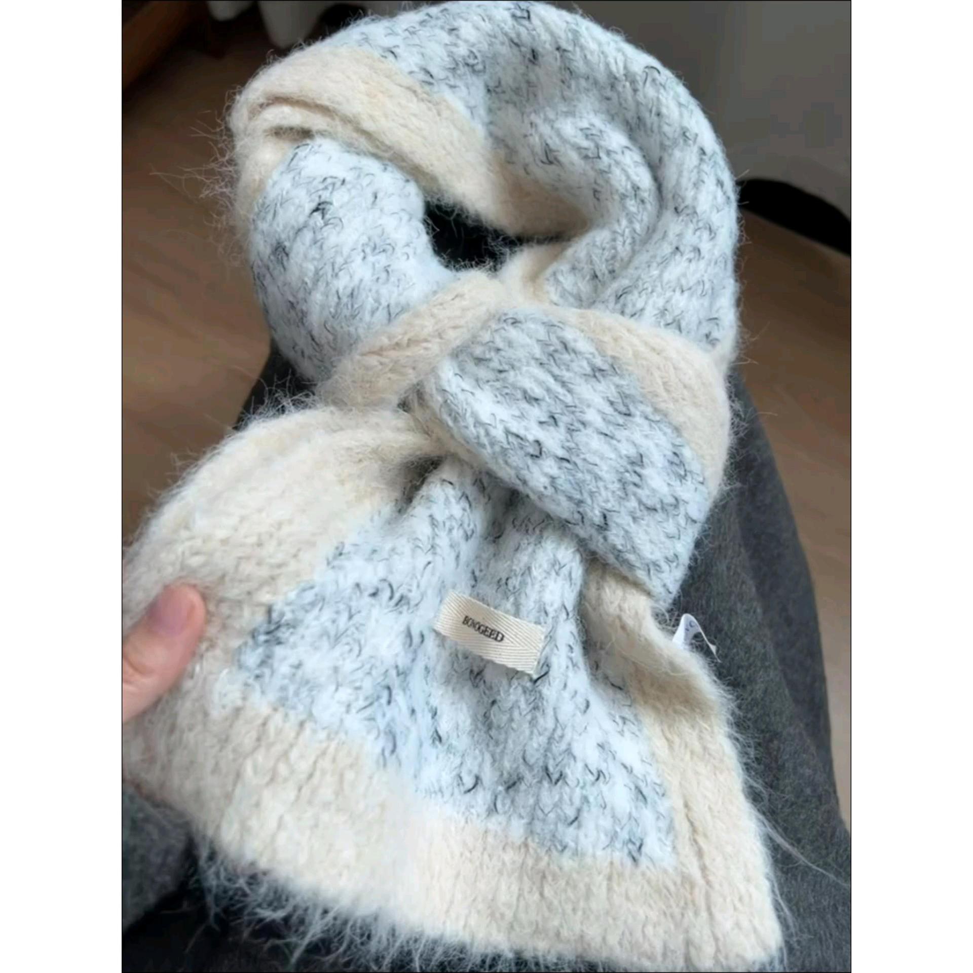 Picture of Small Sweet Potato Blogger recommend Wool Scarf Women's Winter 2024 New Korean Style All-match Atmosphere Warm Neck Protection