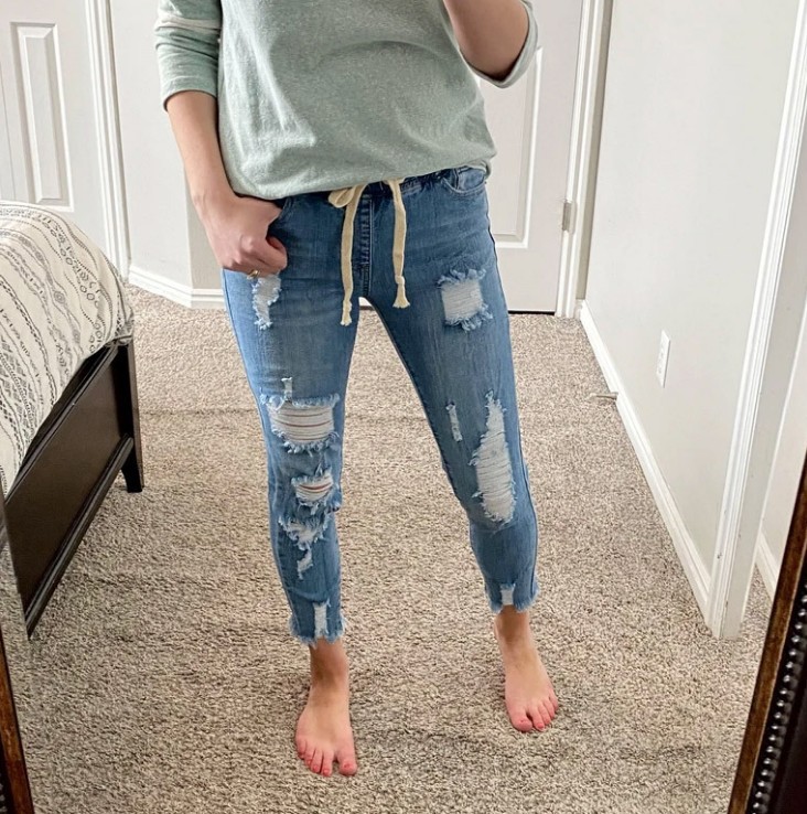 Picture of Independent stand hot high waist ripped elastic waist jeans for women