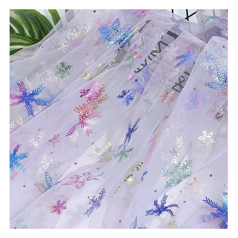 Spot gradually changing colorful large snowflake mesh fabric Christmas decoration Barbie children's clothing clothing cloak soft