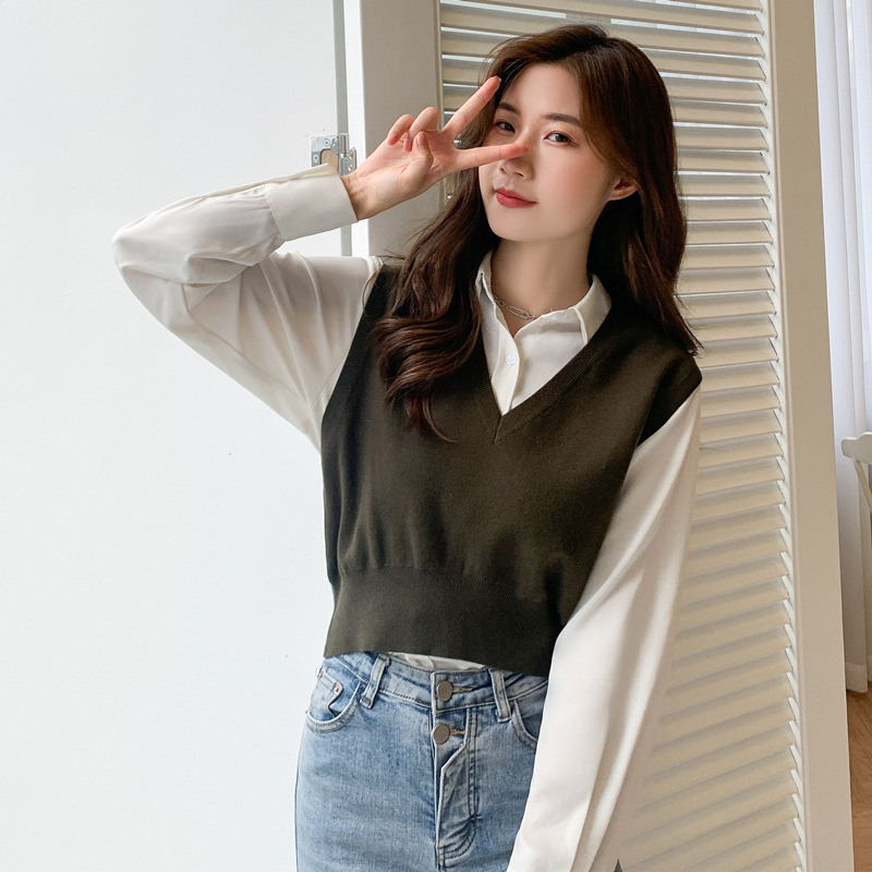 Picture of Spring and Autumn New Knitted Vest Women's Outer Matching Internet Popular Sleeveless Pullover Western Style Vest Short Brown Top