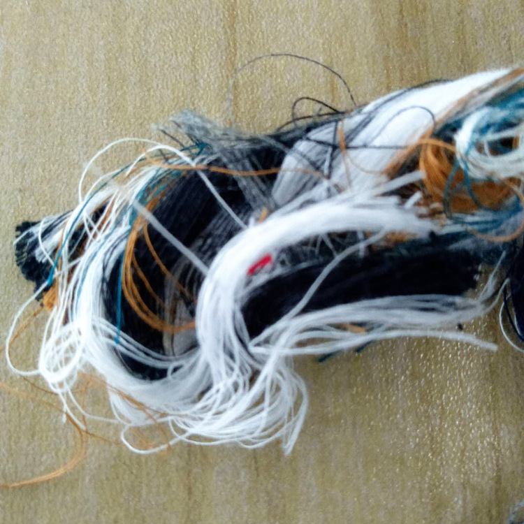 Picture of Colored Machine Wiping Yarn, Pure Cotton Recycled Yarn, Long-Staple Cotton Yarn, Industrial Waste Yarn, Water-Absorbing and Oil-Absorbing Regenerated Industrial Oil-Wiping Cotton Yarn