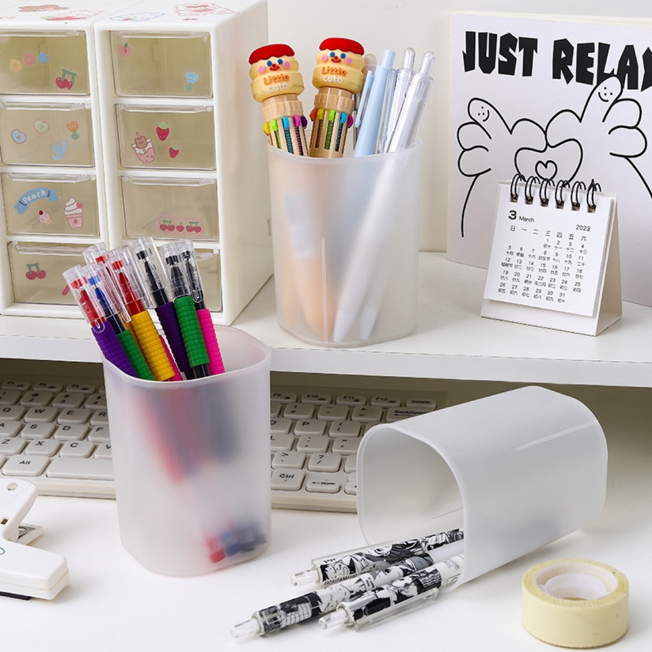 Picture of Pen Holder Transparent Frosted Ins Stationery Stationery Case Desktop Storage Student Creative Wholesale Plastic Simple Pen Holder