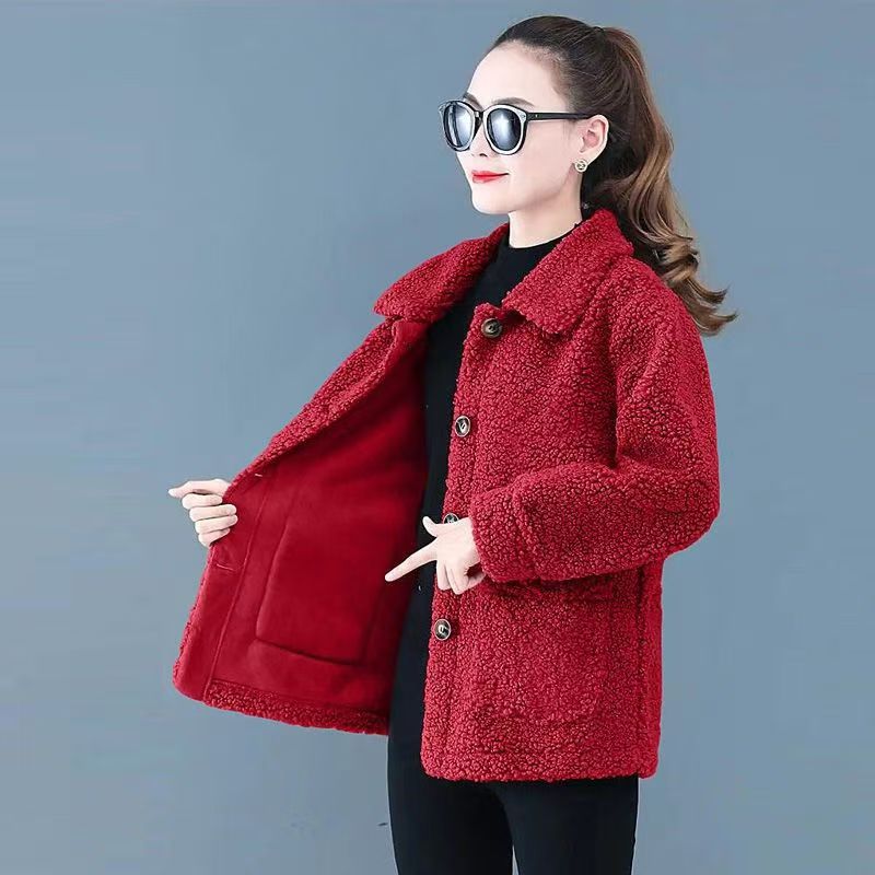 Lamb Velvet Women's Short Coat Autumn and Winter New Middle-aged Mother Grain Velvet Lamb Fur One-piece Cardigan Coat
