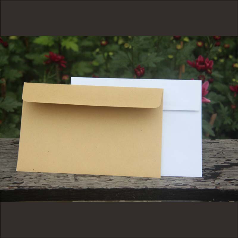 Picture of White Greeting Card Invitation Letter Wedding Invitation Envelope Thickened Plain Color Retro Western Style Invitation Card Kraft Paper Envelope Bag
