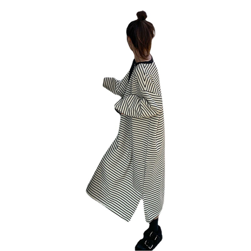 Korean Style Elegant Striped Sweat dress Women's Autumn and Winter 2022 New fleece-lined Loose Mid-length Split Skirt