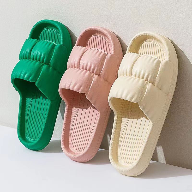 One-piece delivery home female summer home indoor couple bathroom slippers bath soft bottom non-slip slippers factory wholesale