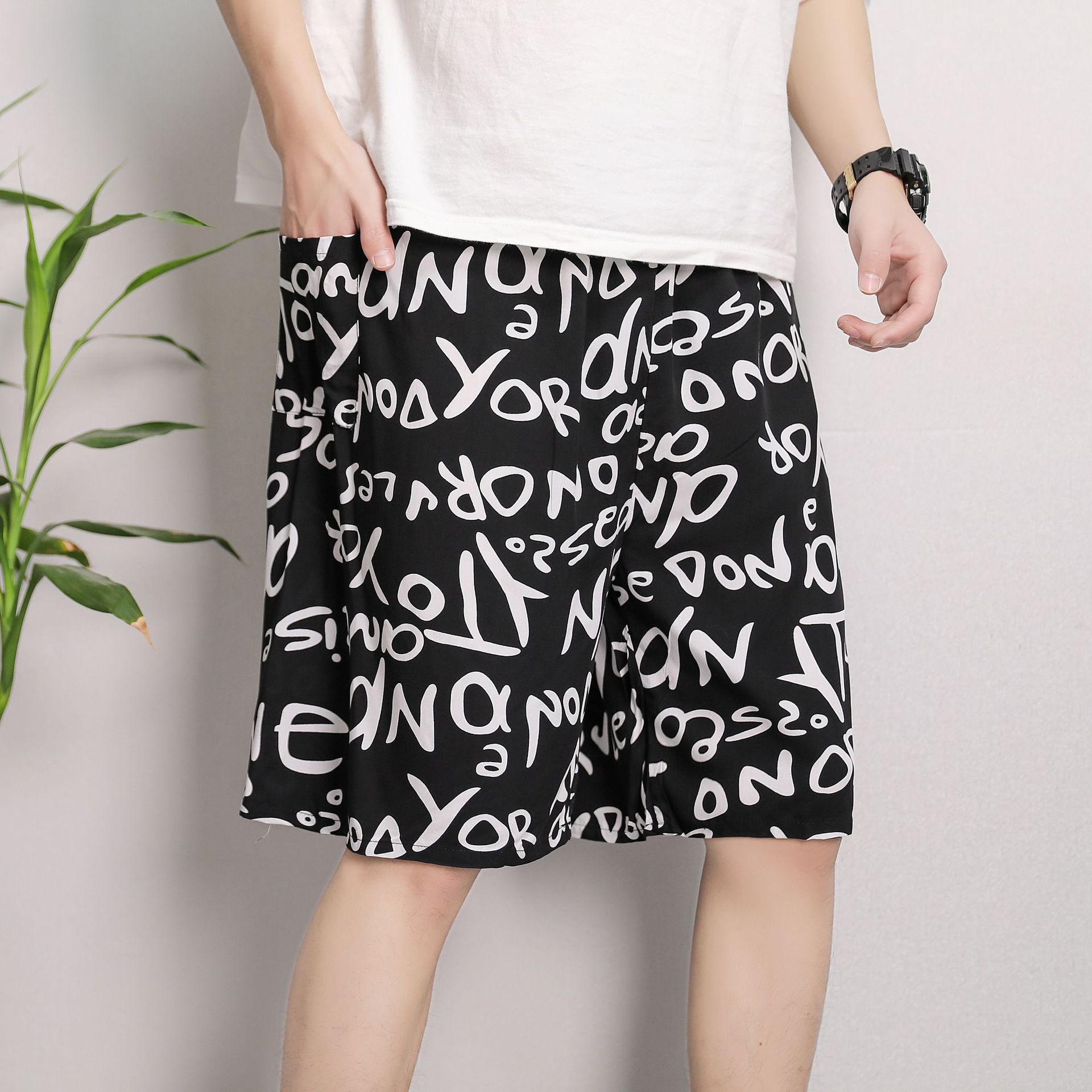 Picture of Cotton Silk Pajama Pants Men's Summer Thin Large Size Loose Shorts Casual Breathable Floral Pants Outer Wear Five-Point Beach Pants