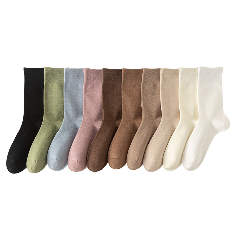 Picture of Socks Women's Mid-Calf Ins Trendy Versatile Confinement Socks Pure Color Autumn and Winter Retro Style Pile Socks White Socks Long Socks