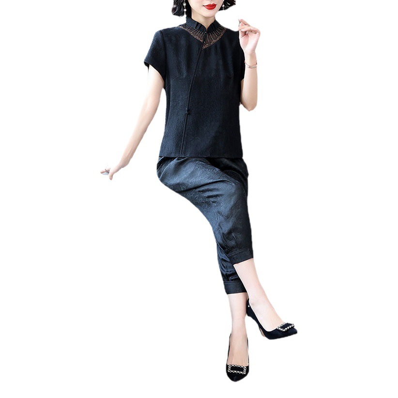2023 Summer New Mother Suit Retro Style New Chinese Mulberry Silk Embroidered Shirt Black Wide Leg Pants Two-piece Set