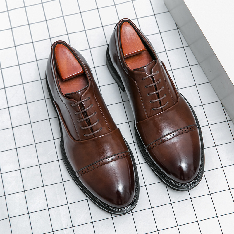 Cross-Border New Style Brogue Business Casual Leather Shoes for Men, Comfortable and Breathable Tassel Slip-On Loafers for Men