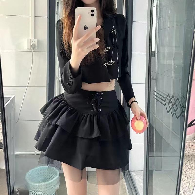 2024 New Millennium Spice Girl Lace-up Pompous Skirt Women's Dark High Waist Short Slim Look Cake Skirt Black