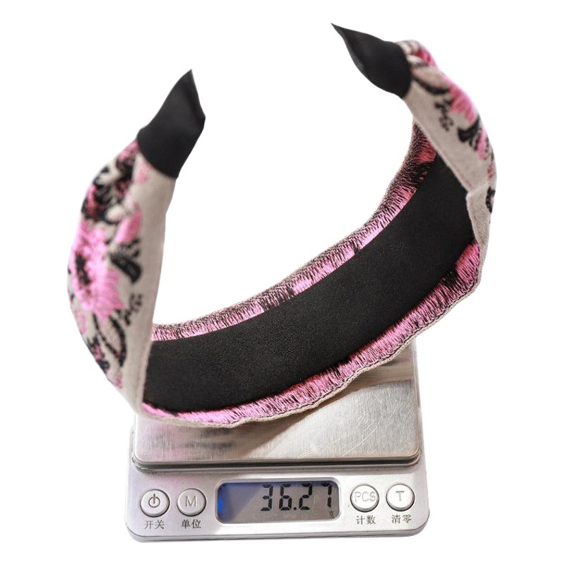 Korean Style New Embroidered Floral Headband Hairpin for Girls, Autumn and Winter Hair Accessory F161, National Style Embroidery