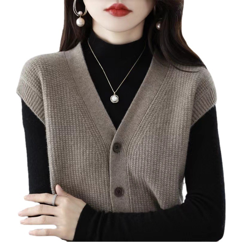 2024 Spring and Autumn New retro V-neck top knitted vest loose outer wear overwear women's sweater vest