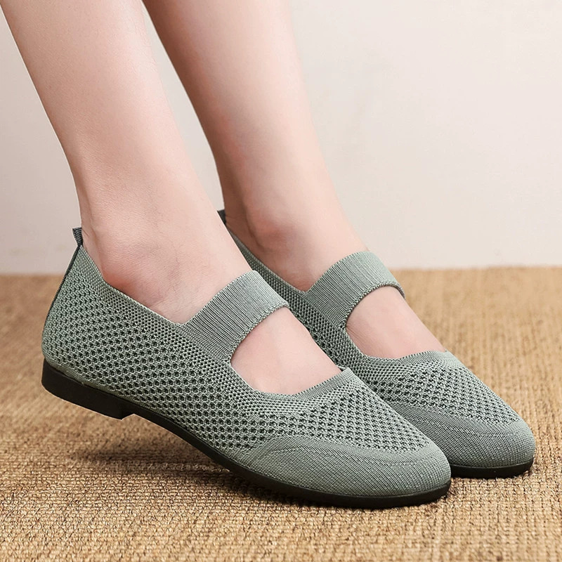 Picture of Old Beijing Cloth Shoes for Women, 2025 Summer New Style, Fly-Knit Mesh Breathable Women's Shoes, Soft-Soled Shoes for Middle-Aged and Elderly Mothers, Cross-Border