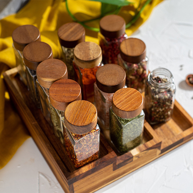 Picture of Wholesale Acacia Wood Cap Seasoning Bottle 120ml Square Lead-Free Glass Seasoning Jar Kitchen Spice Bottle 4oz Seasoning Bottle