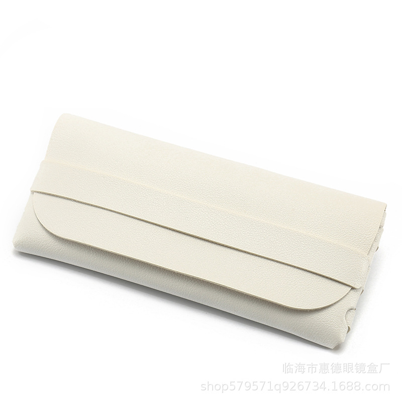 Picture of Factory Batch Glasses Case in stock New Single Nail Leather Sunglasses Bag Hand-woven Sunglasses Box Printable LOGO