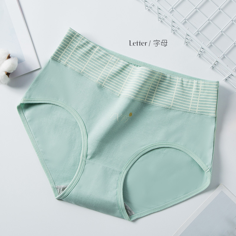 Picture of Japanese Style Women's Pure Cotton Printed Large Size 7A Seamless Antibacterial Tummy Control Cute Girl Triangle Student Panties