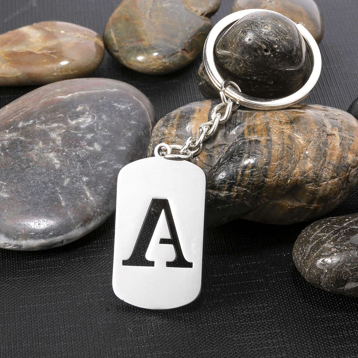 New Key Chain Ring Stainless Steel Gloss 26 English Letter Hanging Vintage Small Gift Key Chain Pendant
