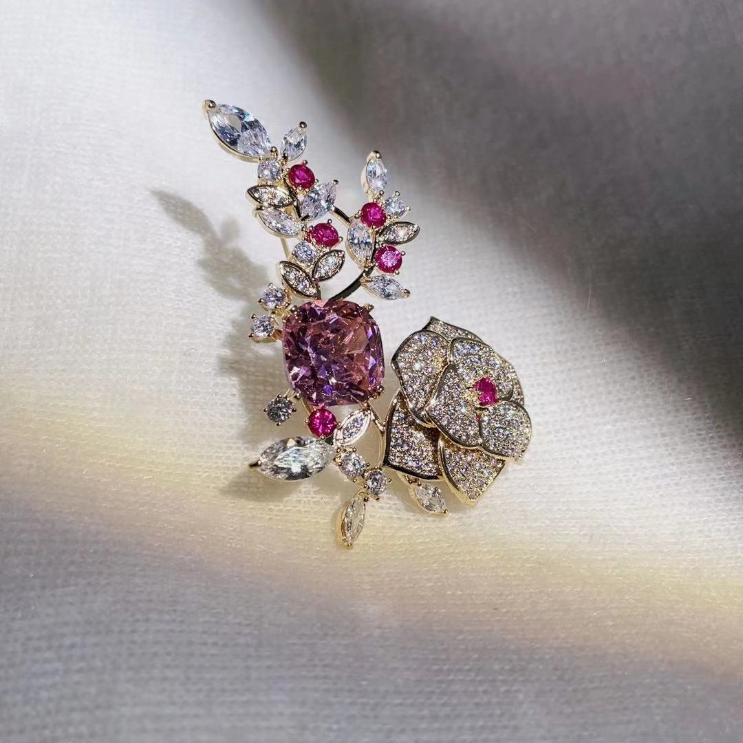 ins retro National style elegant bright flower zircon brooch high-end elegant Internet celebrity same style brooch