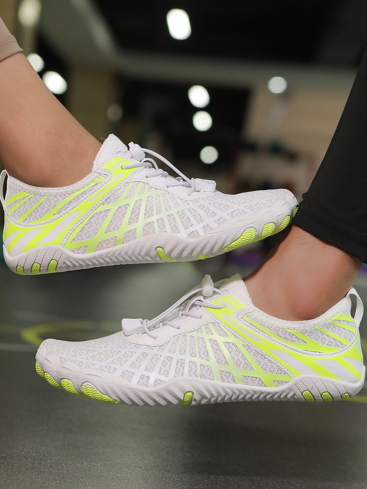 Outdoor Five-Finger Couple's River Tracing Shoes, Wading Beach Shoes, Diving Shoes, Swimming Shoes, Comprehensive Fitness Cycling and Mountaineering Shoes