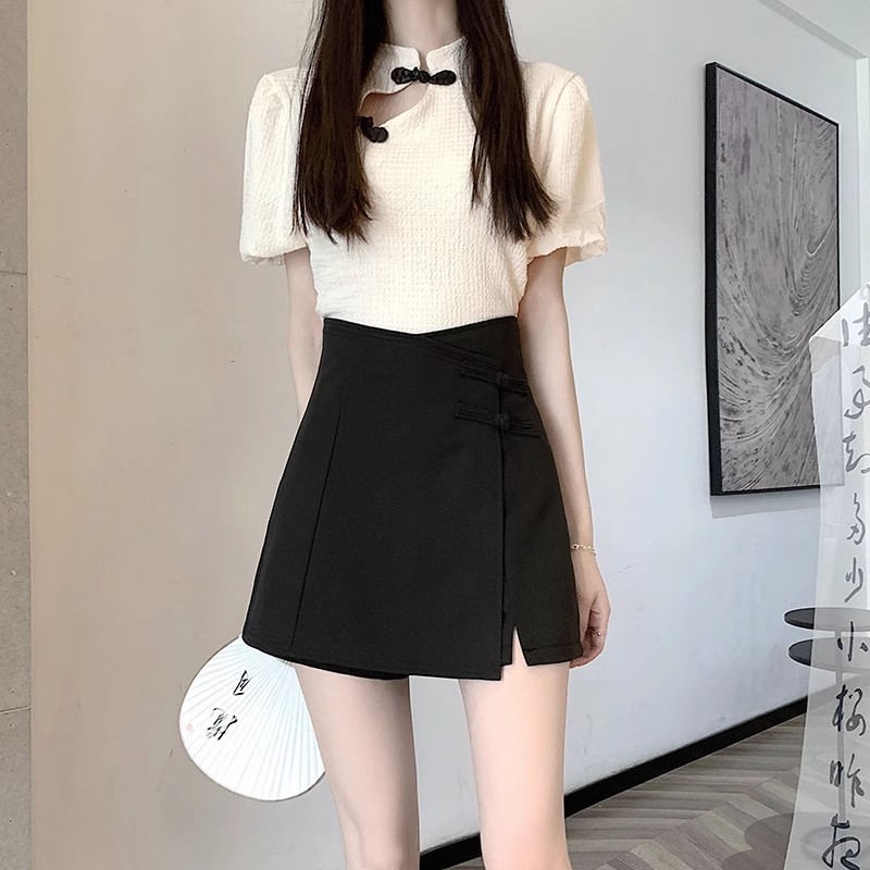 Summer thin skirt, small black real shot of Korean niche design, irregular slit handicap