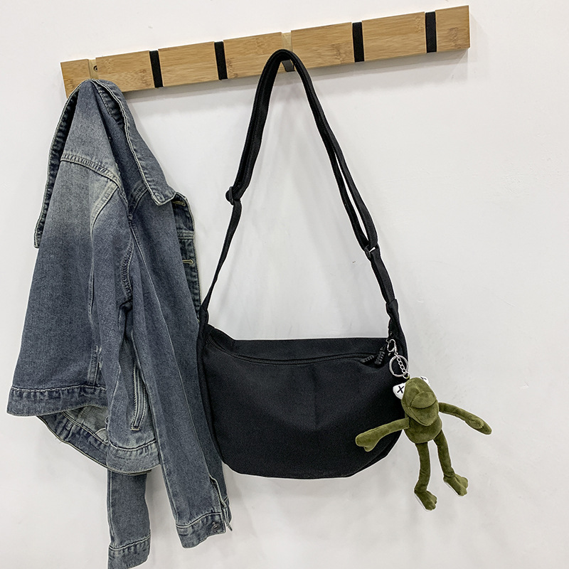 Picture of Dumpling messenger bag 2024 new cross-body all-match shoulder bag ins student Korean Japanese style large capacity canvas bag