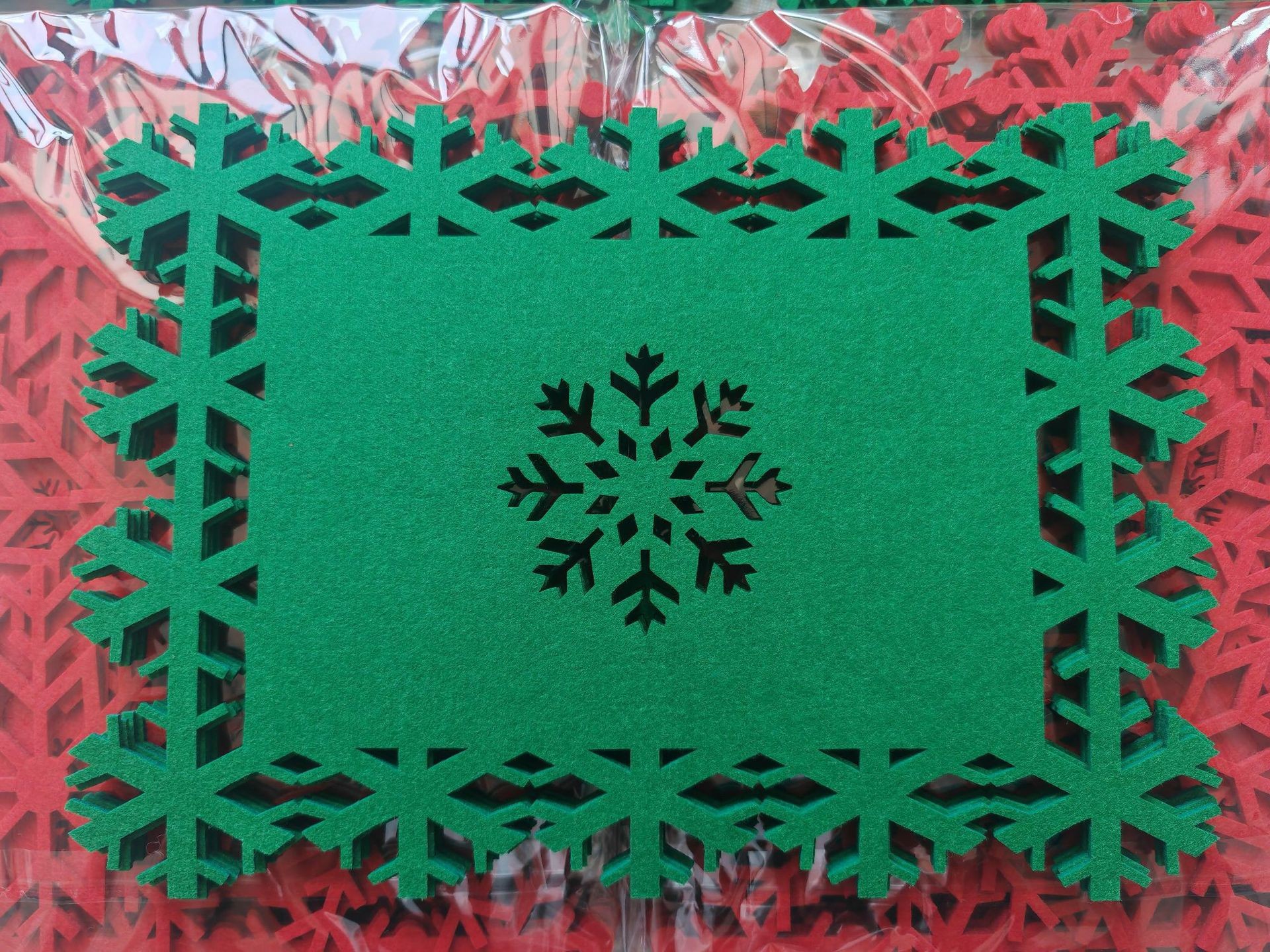 Picture of Cross-border supply felt meal coasters Christmas table decorations creative hollow non-slip thermal insulation felt table mat