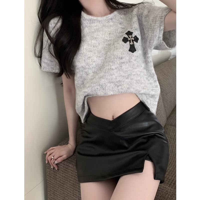 pu leather skirt women's 2025 autumn high waist slim hip hot girl small black split plus size short skirt