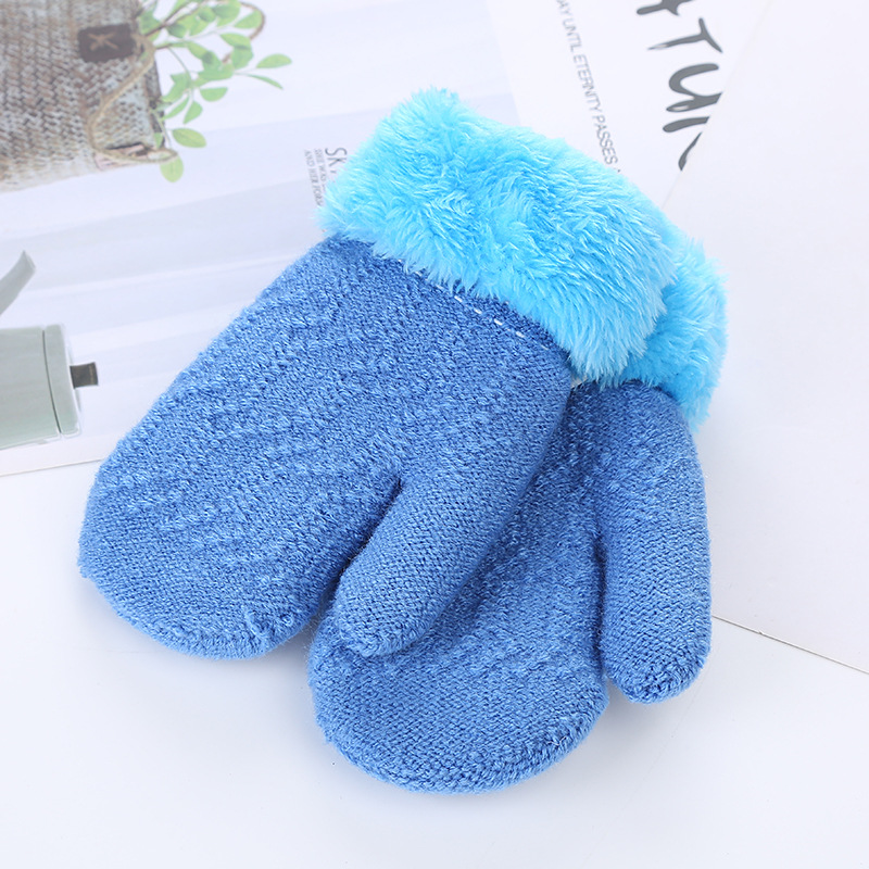Picture of 0-3 Years Old Kidsren's Winter Velvet Thickeneded Plush Gloves for Infants and Kidsren to Heattech Cross-Border Twill Jacquard Pure Color Fur Mouth