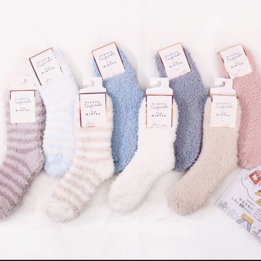 Winter fleece-lined thick socks women's plush socks solid color mid-calf length socks warm sleep socks floor socks coral velvet socks
