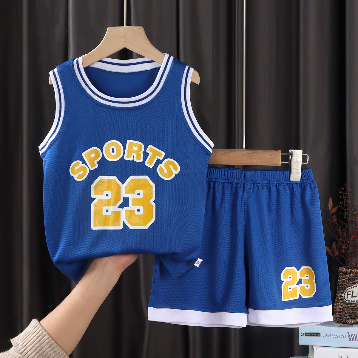 Picture of Category a New Basketball Uniform Set, Big Children's Sports Suit, Basketball Vest Suit, Sports One-Piece Generation