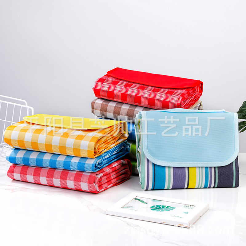 Picture of In stock 600D Oxford cloth picnic mat moisture-proof floor mat folding portable spring outing tent mat thickened waterproof beach mat