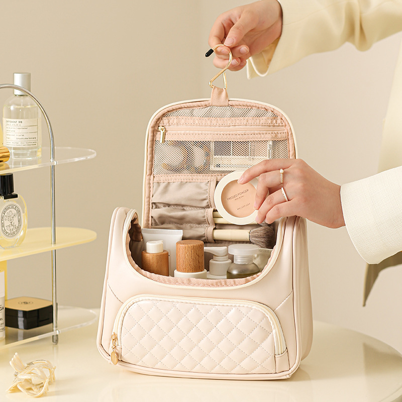 Picture of Pu Quilted Satchel Cosmetic Bag Large Capacity Satchel Waterproof Wet and Dry Travel Toiletry Bag Cross-Border Supply Wholesale