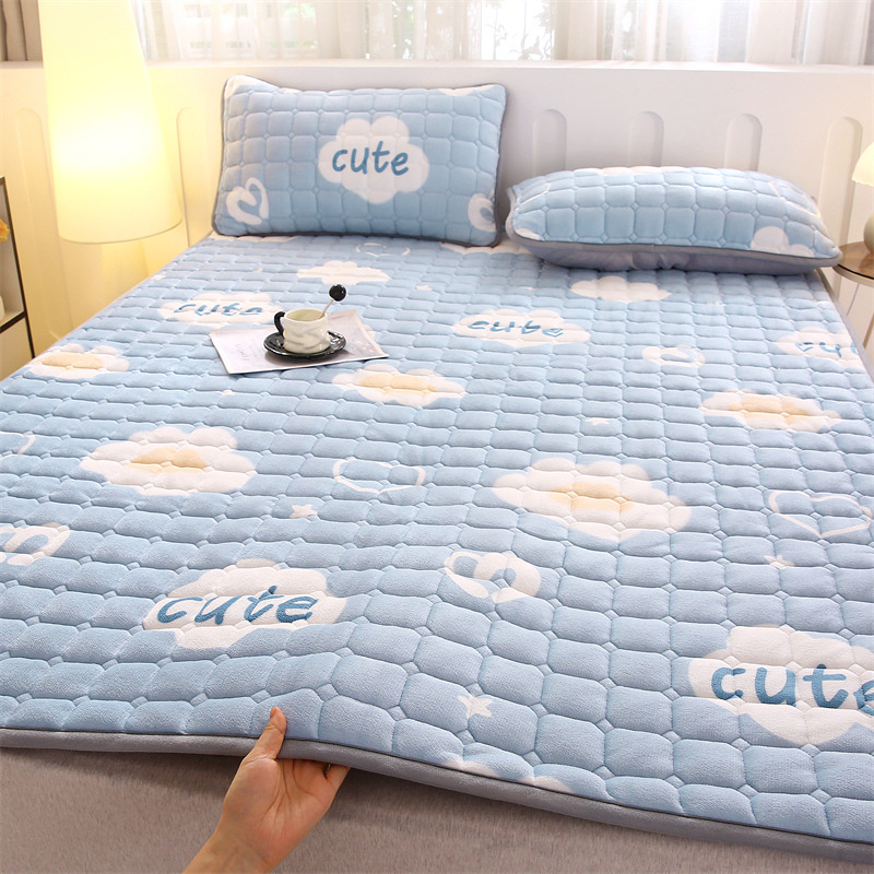 Picture of Milk velvet mattress cushion single student dormitory mattress cushion blanket winter plus velvet mattress double wholesale