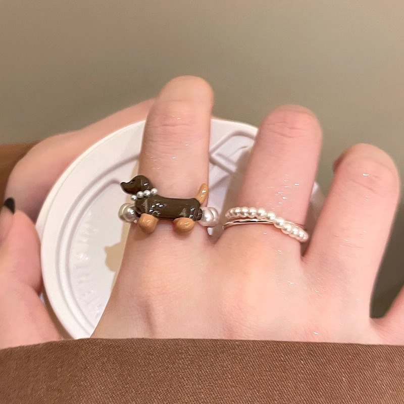 brown Dachshund Pearl Ring Women's Autumn and Winter Cute Cartoon High-grade Finger Ring 2024 New Exquisite Finger Ring