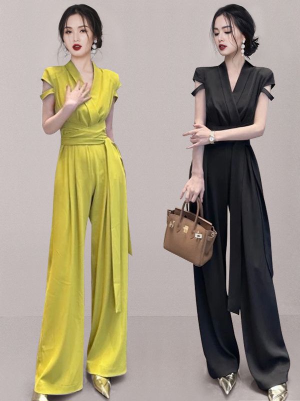 Picture of Celebrity V Neck Waist-Cinching, Capable and Noble Wide-Leg Pants, Cross-Border Women's Summer New Style Slimming Look Wide-Leg Jumpsuits