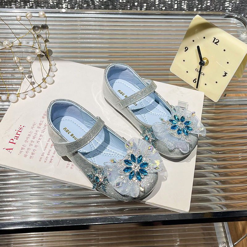 Picture of Girls Crystal Shoes 2025 Spring New Children Fashion Velcro Flat Shoes Baby Rhinestone Soft-soled Princess Shoes