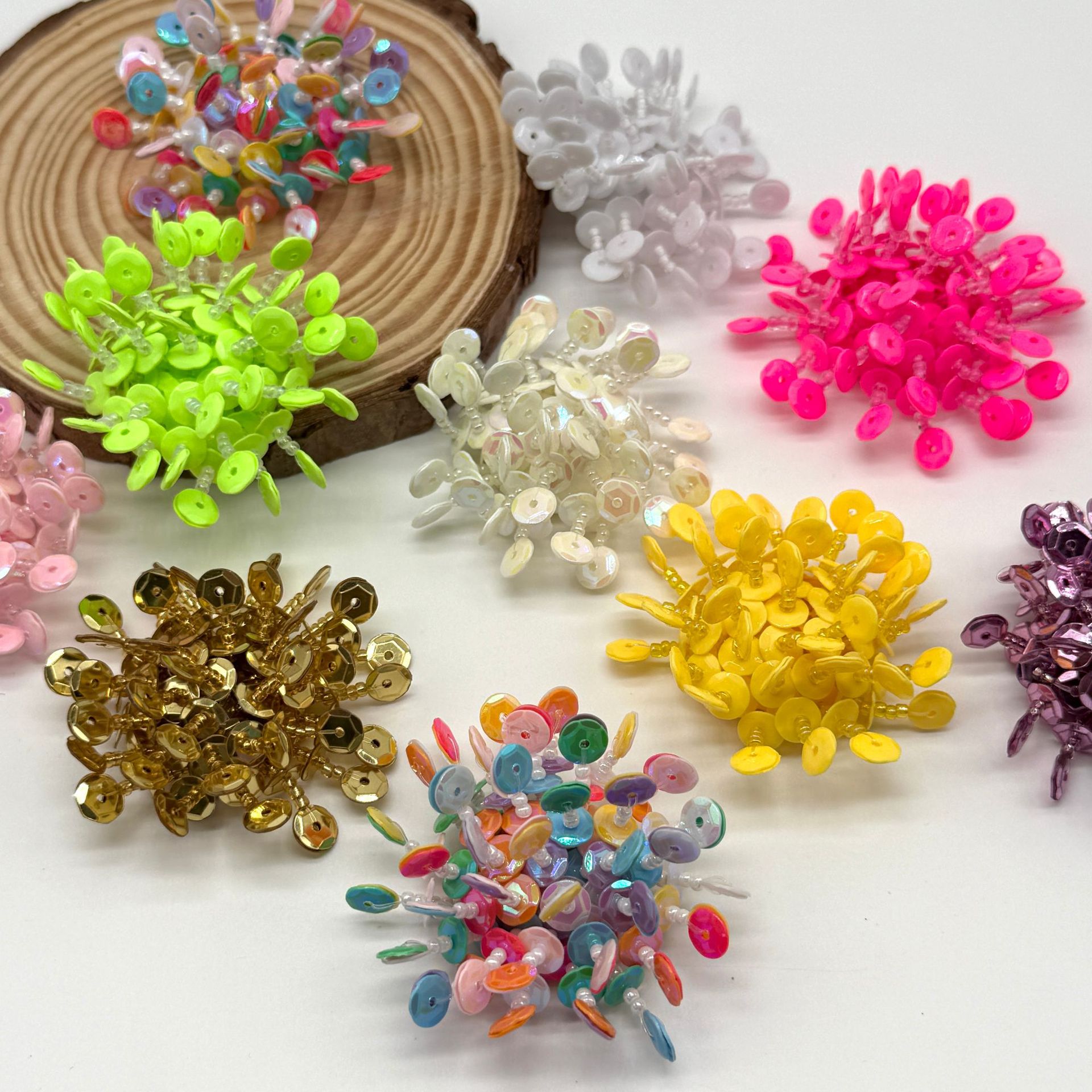 Picture of New girl new sequin rice bead loose flower earrings accessories DIY handmade fashion headgear earrings shoe flower pendants