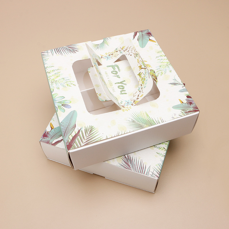 Picture of Egg yolk crisp moon cake gift box nougat green bean cake snowflake crisp baking high-end Mid-Autumn Festival hand gift box