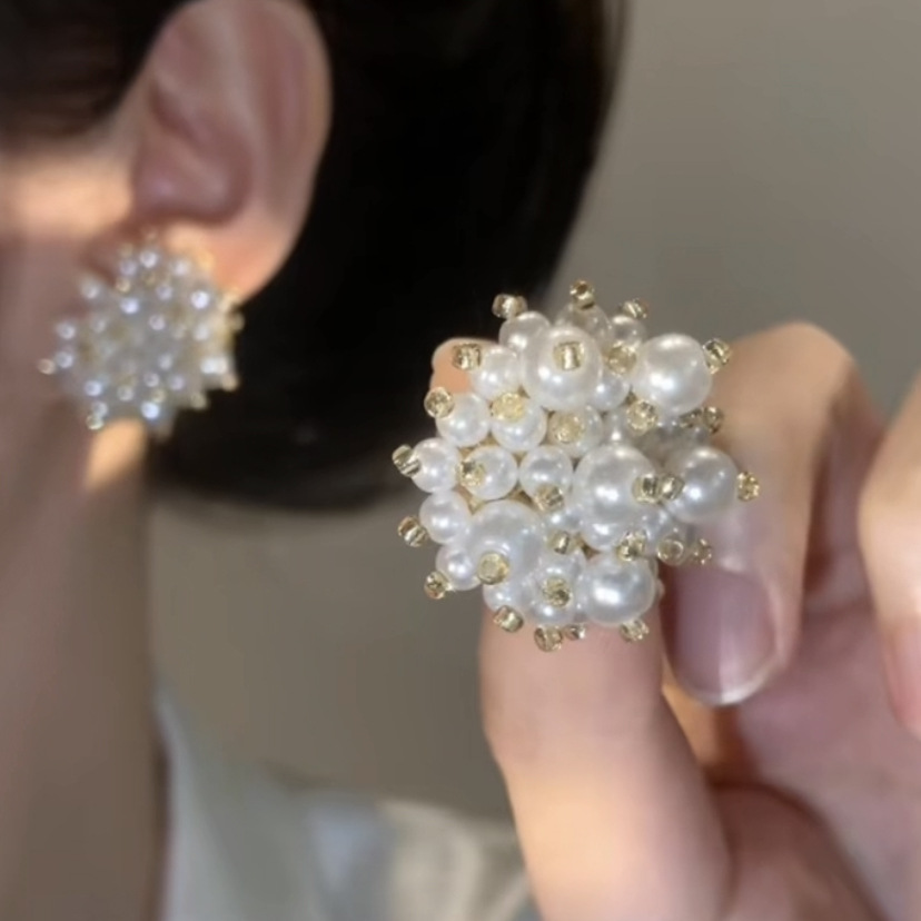 French Baroque Socialite Light Luxury Pearl Beaded Earrings S925 Silver Needle Fashion Niche Design Sense Exquisite Earrings