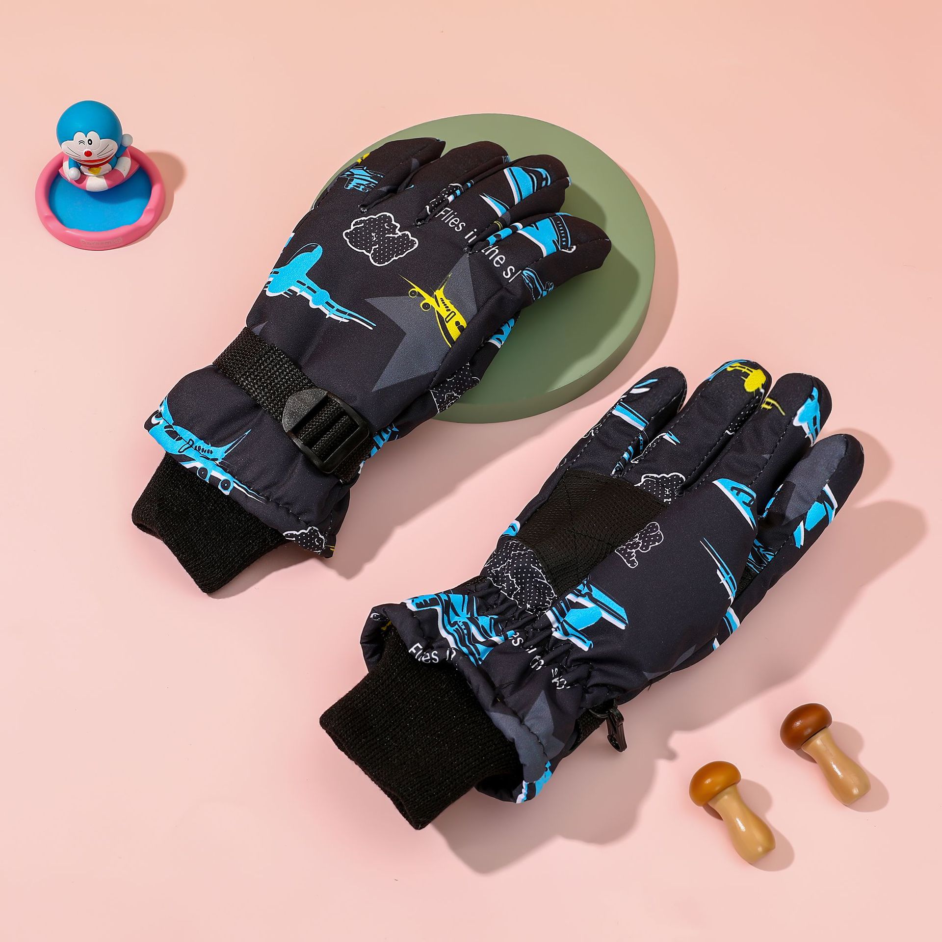 Picture of Ski gloves winter outdoor sports wholesale color children's gloves 9-15 years old warm gloves factory spot