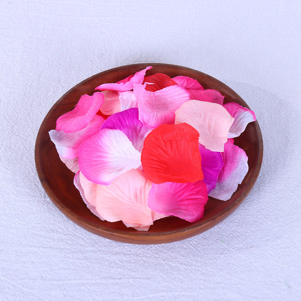 Picture of Non-woven fabric stacked 1000 pieces of rose petals wedding bar celebration hand decorative props artificial flower generation