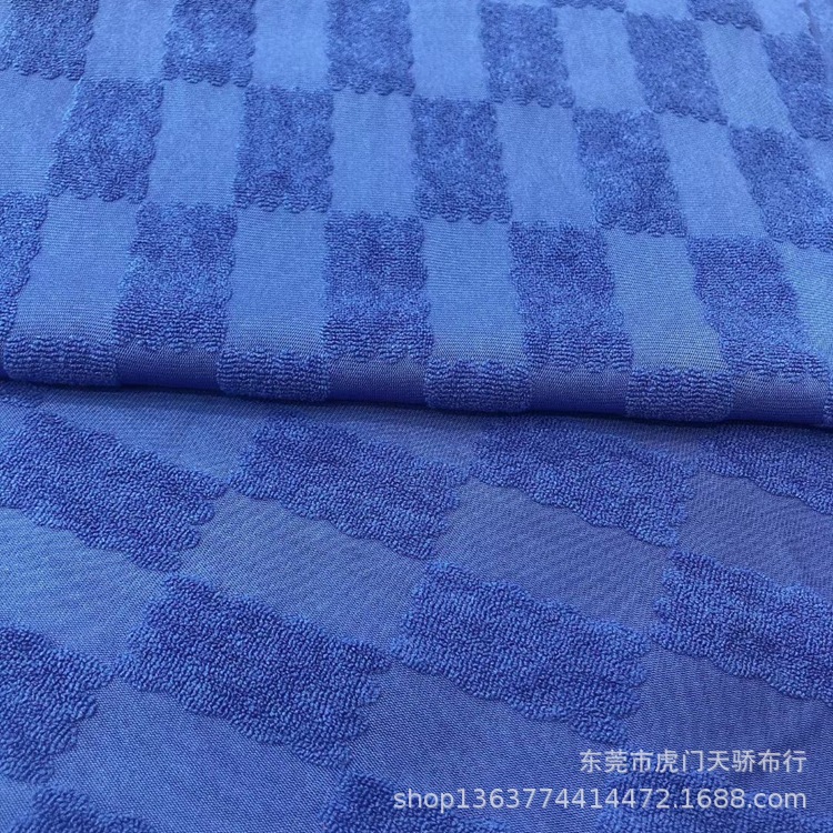 Spot supply of knitted polyester terry cloth Plaid jacquard cloth 270g polyester Jiugong single-sided jacquard cloth