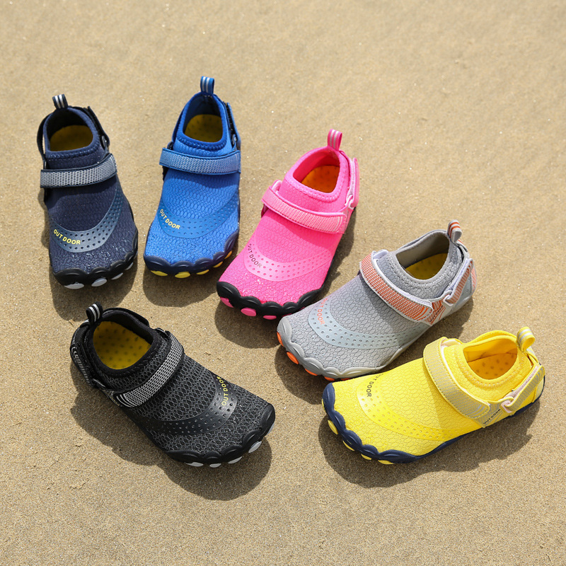 Picture of 24-47 yards outdoor parent-child cut-resistant non-slip soft bottom quick-drying wading shoes sports children's swimming beach tracing shoes