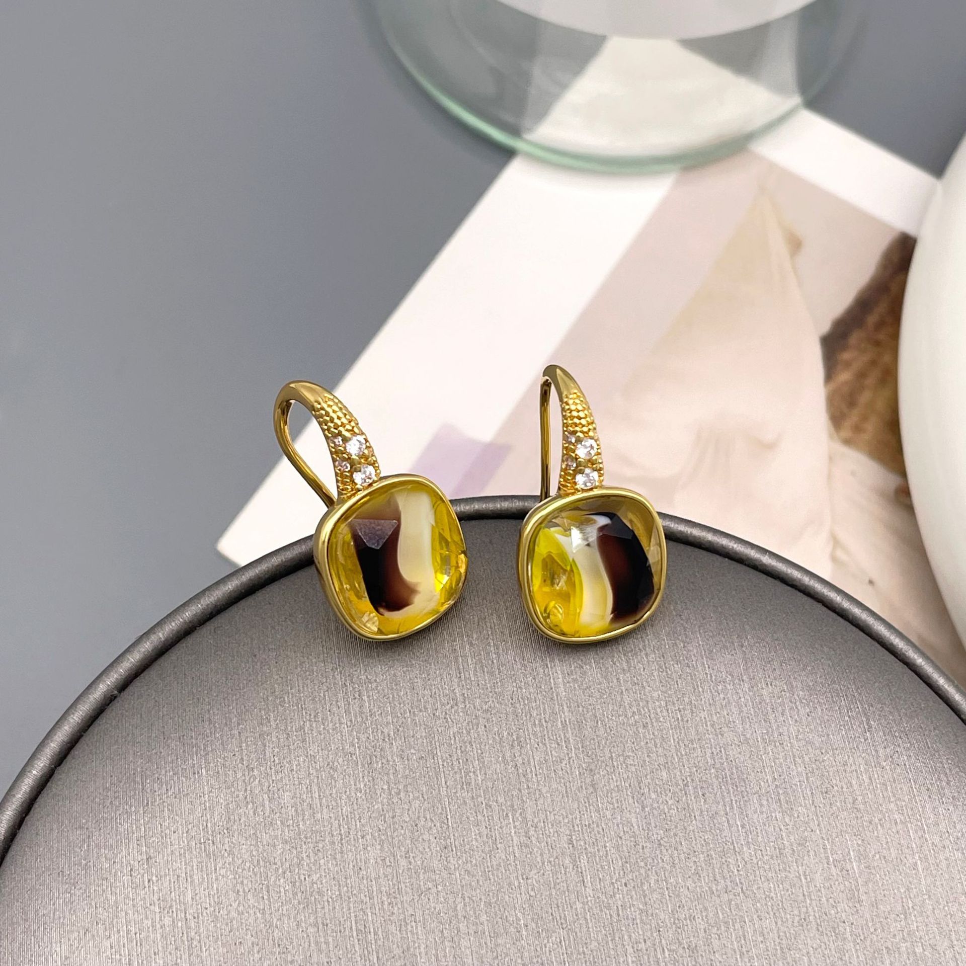 Korean fashion commuter ear hook geometric inlay crystal glass personality temperament earrings niche design simple earrings