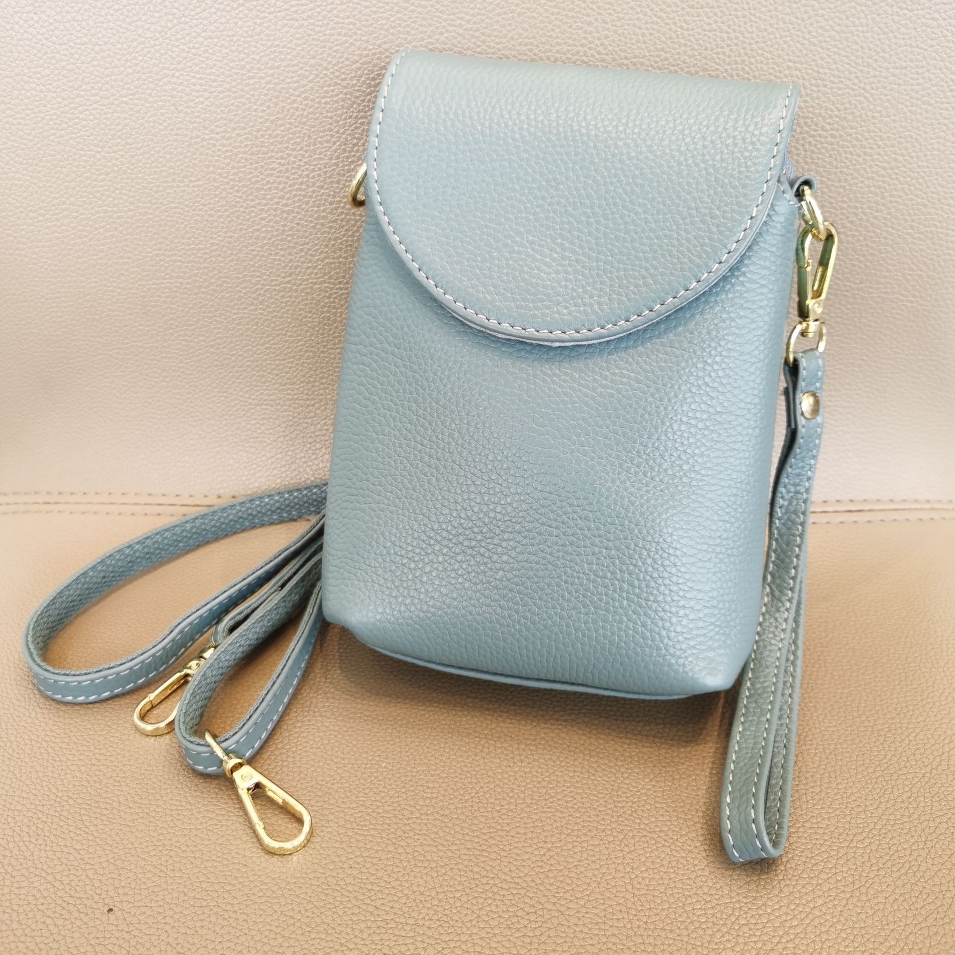 Picture of Top Layer Cowhide Mobile Phone Bag Mini Small Bag Women's Bag 2025 New All-match Genuine Leather Women's Coin Purse Crossbody Bag