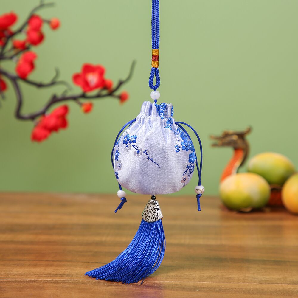Picture of Dragon Boat Festival Sachet Sachet Empty Bag Mosquito Repellent Portable Children's Wear Plum Blossom Pendant New Chinese Round Small Dragon Pattern Sachet
