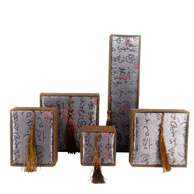 Picture of Retro Linen Tassel Jewelry Box Jewelry Ring Box Buddha Beads Pendant Box Bracelet Bracelet Bracelet Box Wholesale