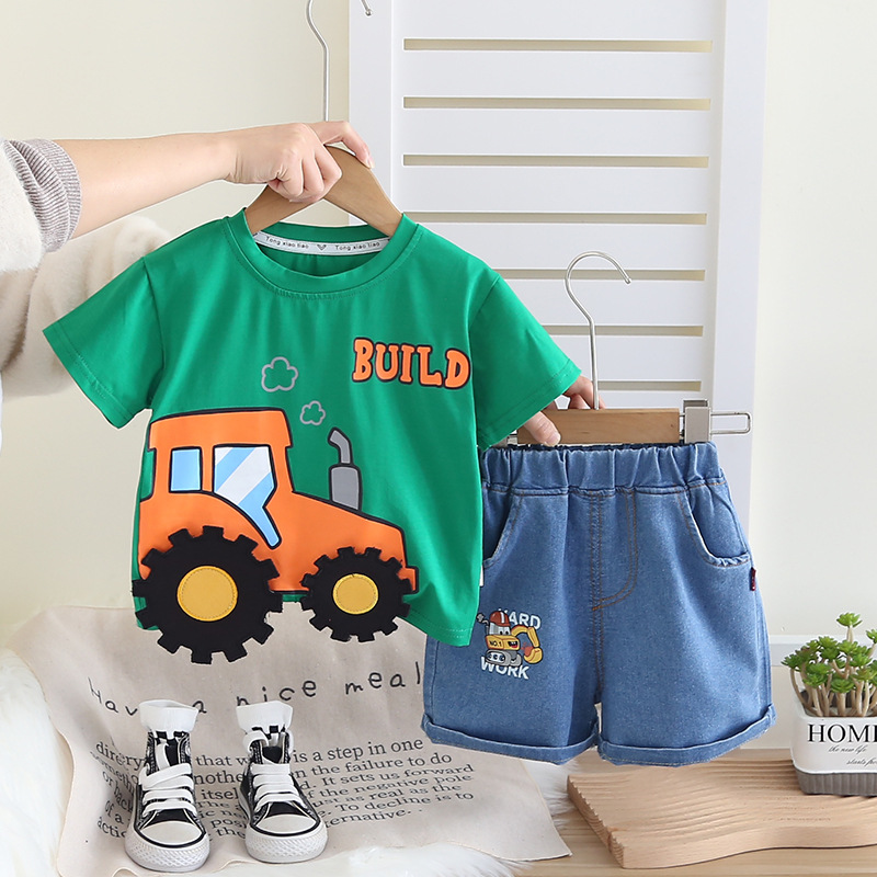 2025 New Western Style Summer Children's Leisure Tractor Printed Two-piece Set Trendy Men's Children's Summer Wear Short-sleeved suit